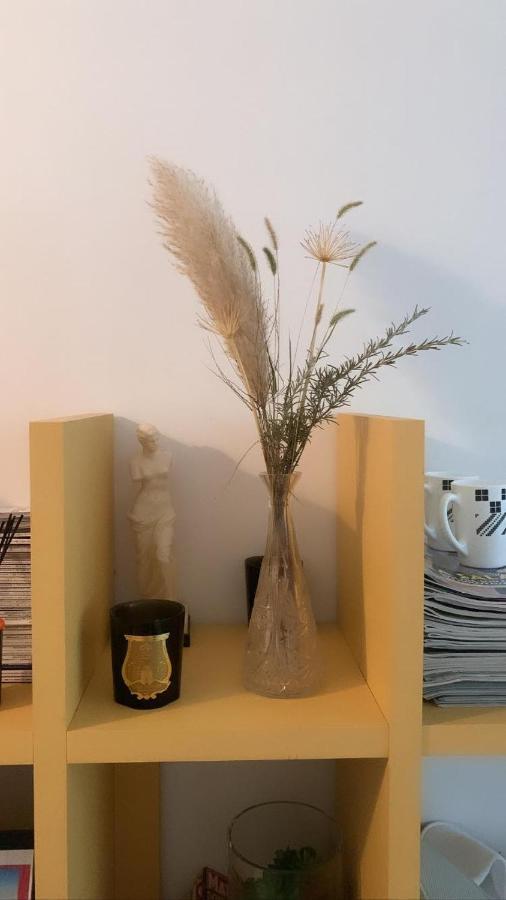 Chambre D'Hotes The Yellow Cube 오비에르 외부 사진